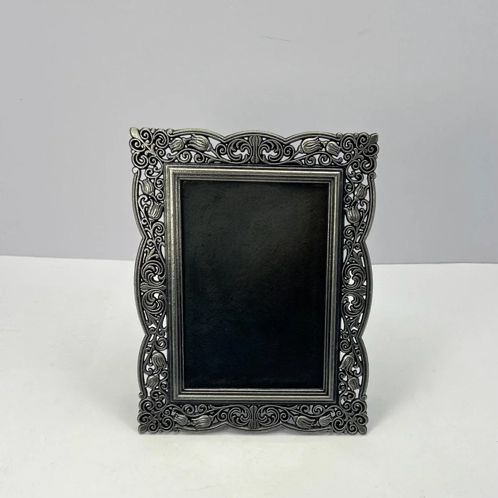 Vintage Pewter‎ Tulip Frame 3.5 x 5 Ornate Floral Filigree Victorian Gothic